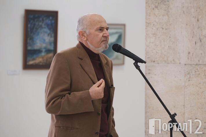 Емил Елмазов