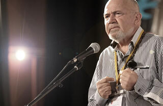  Емил Елмазов